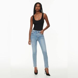 Aritzia Denim Forum The Yoko 28L High Rise Slim Jean Size 26 Light Wash